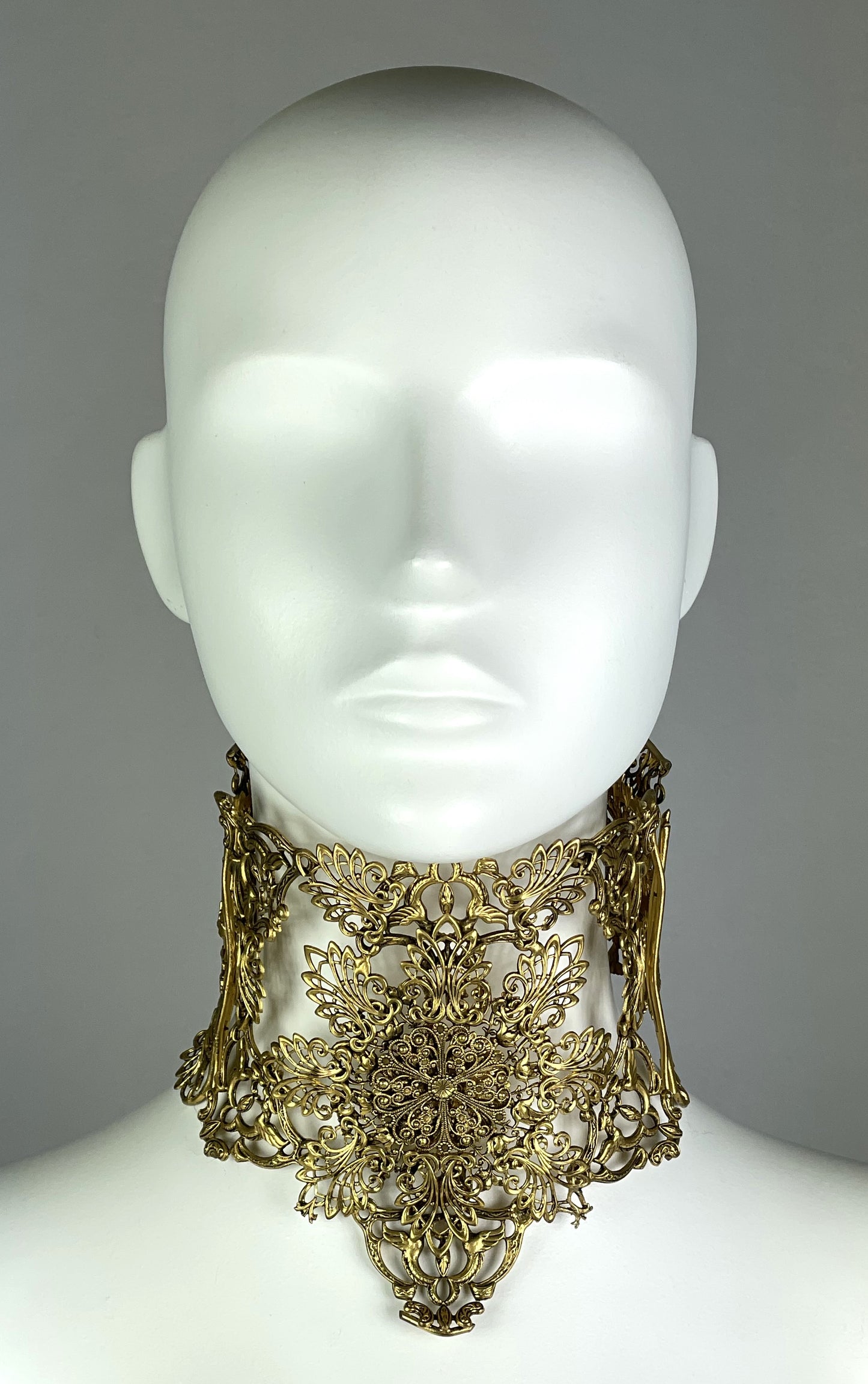 F/W 1997 Givenchy Haute Couture by Alexander McQueen Runway Huge Gold Filigree Choker Necklace