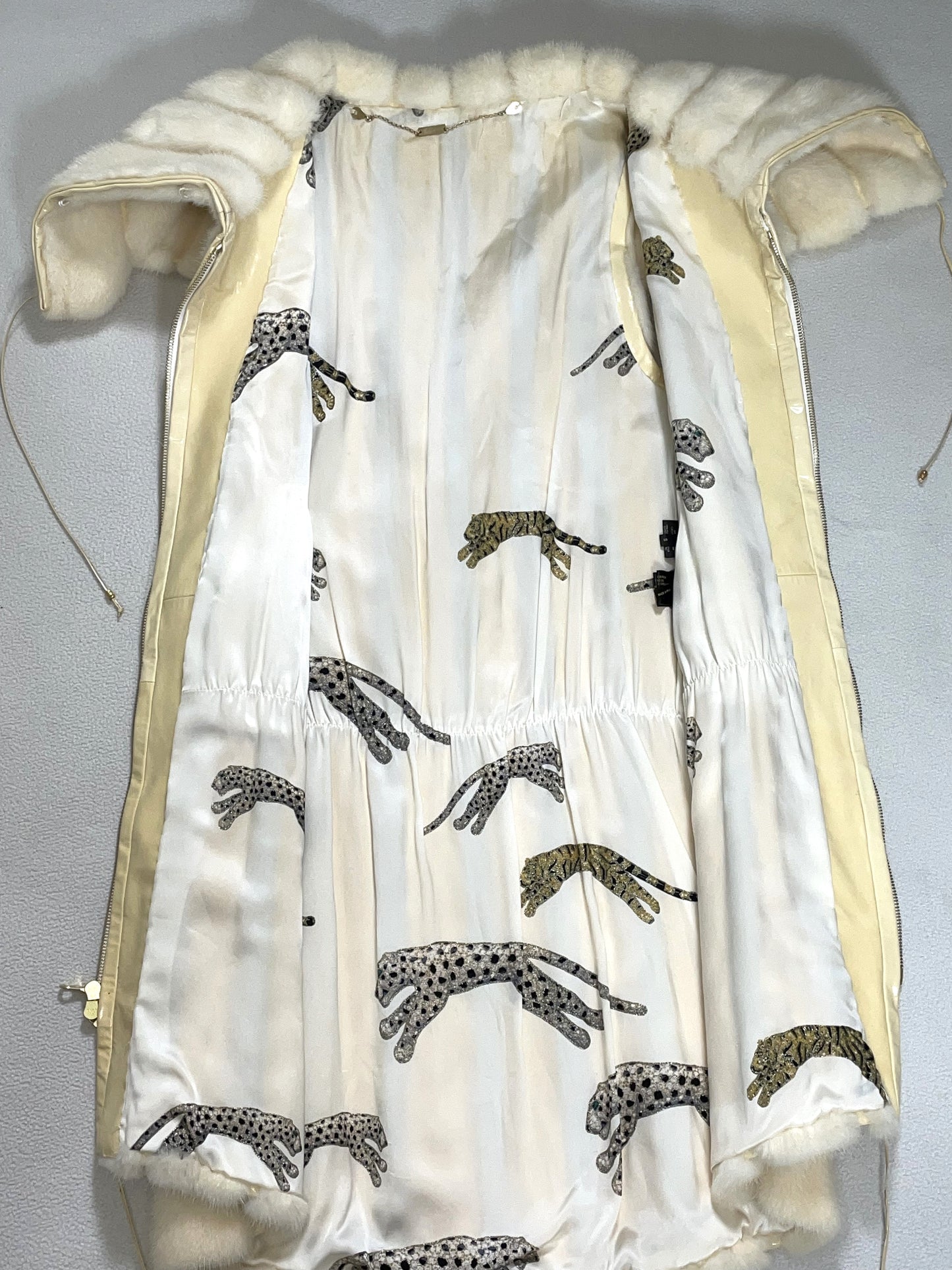 F/W 2002 Roberto Cavalli Runway Ivory Mink Fur High Collar Vest Dress Coat