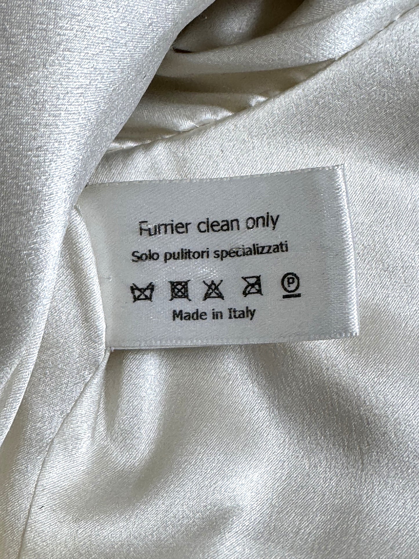 F/W 2004 Valentino Winter White Mink Fur Cropped Bell Sleeve Jacket
