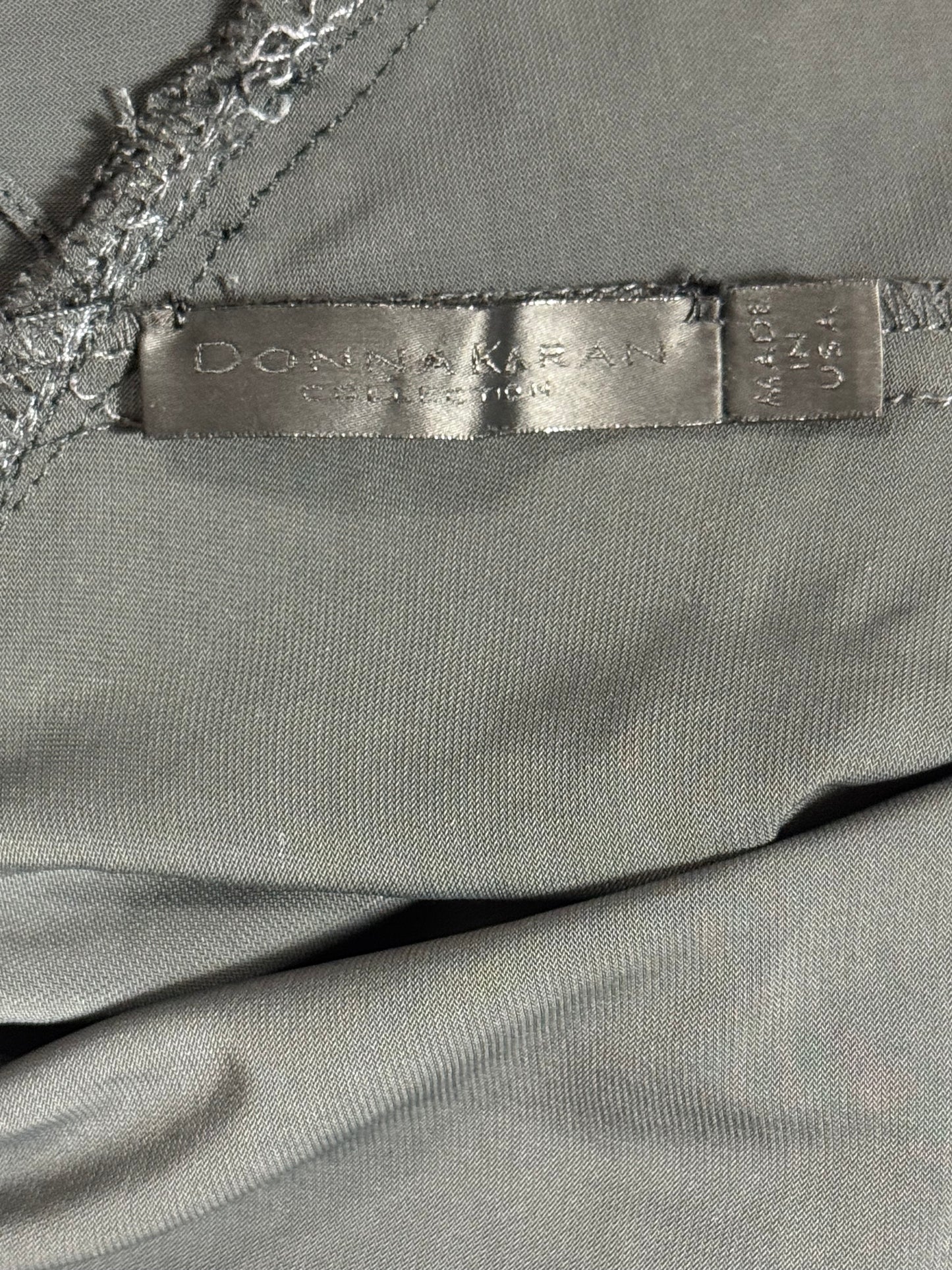 F/W 2003 Donna Karan Dark Gray Plunging Backless Silver Choker Necklace Gown Dress w Train