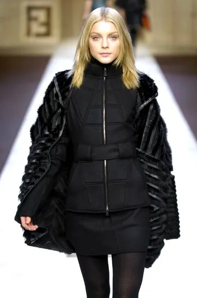 F/W 2007 Fendi by Karl Lagerfeld Runway Black Fur Kimono Coat Jacket