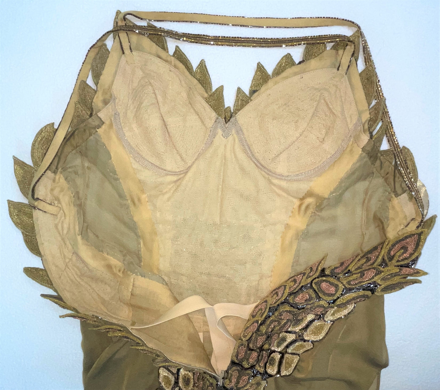 2003 Lloyd Klein Haute Couture Sheer Nude Silk Lesage Beaded Crocodile High Slits Dress w Choker & Cape