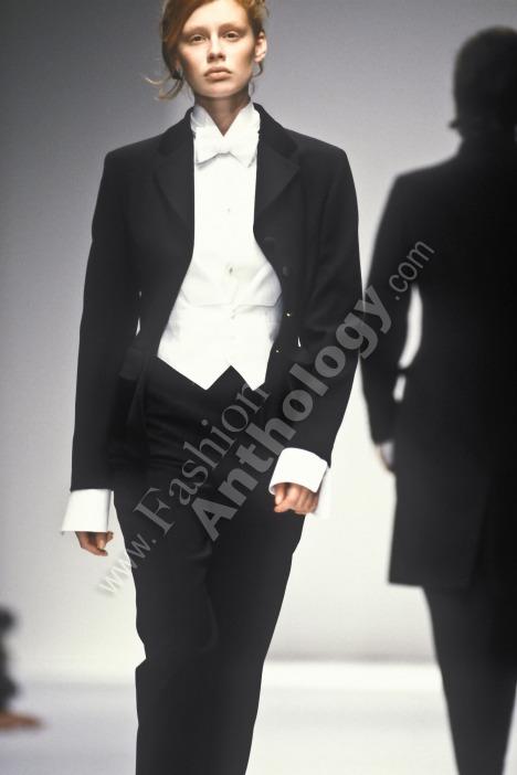 F/W 1994 Gucci by Tom Ford Runway White Plunging Vest Top