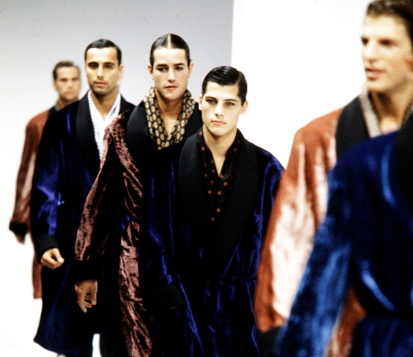 F/W 1995 Dolce & Gabbana Runway Unisex Old Hollywood Royal Blue Velvet Robe Jacket