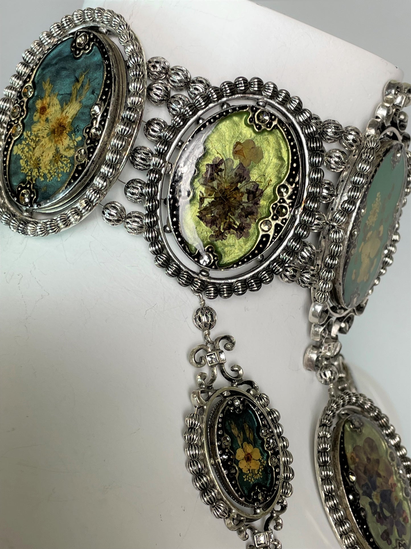 F/W 1998 Christian Dior x John Galliano Runway Large Victorian Cameo Choker Necklace & Earrings Set