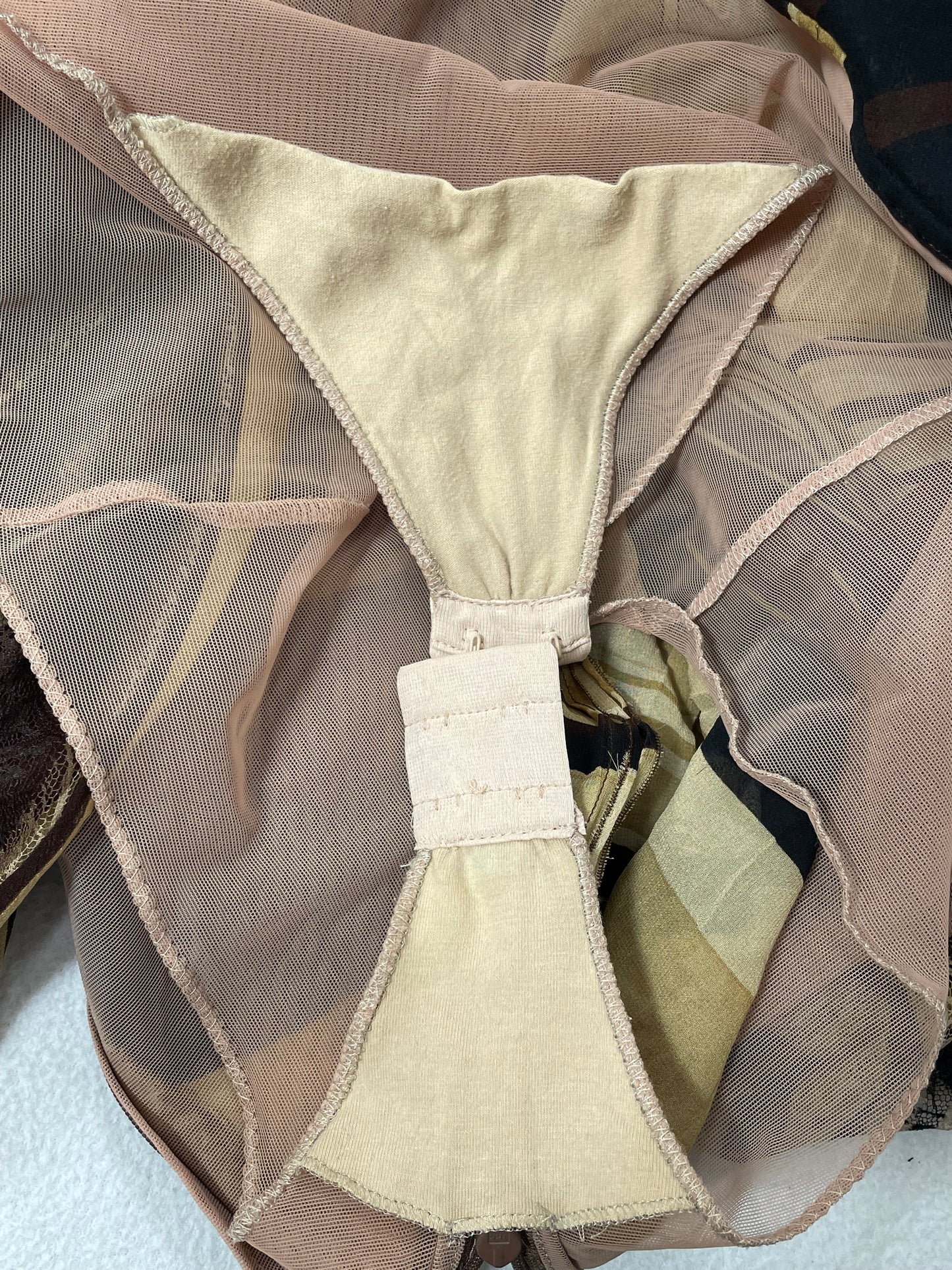 F/W 2000 Gianni Versace Runway Documented Plunging Brown Lace 1970's Style Gown Dress 44