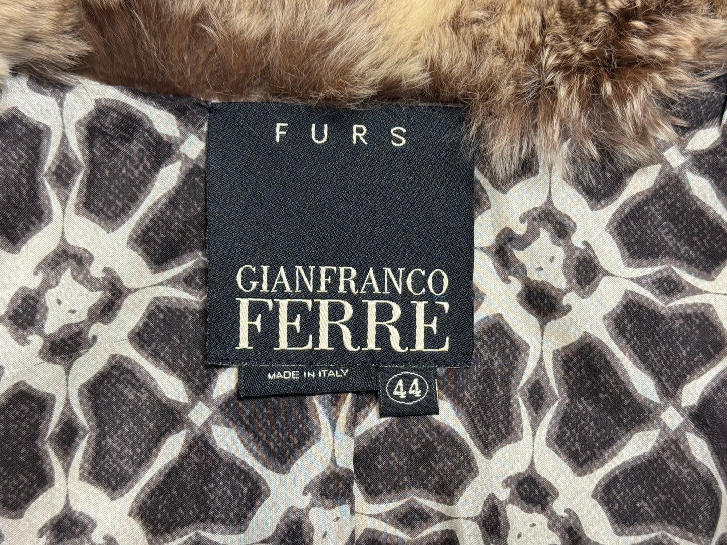 2000's Gianfranco Ferre Brown Chinchilla Fur Midi Length Fitted Robe Style Coat Jacket