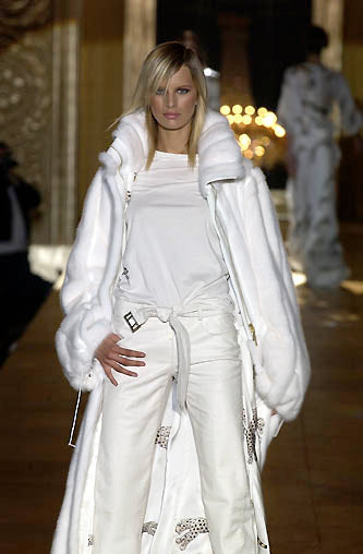 F/W 2002 Roberto Cavalli Runway Winter White Mink Fur Full Length Long Coat Jacket w Mink Belt