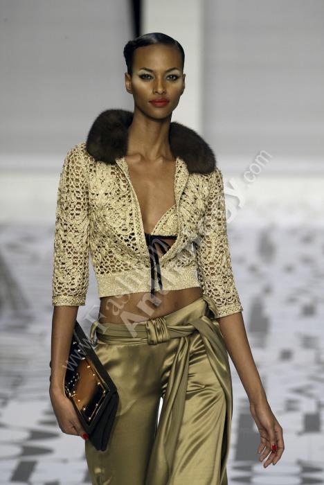 F/W 2004 Valentino Runway Plunging Black Glitter Knit Sable Fur Cardigan Top