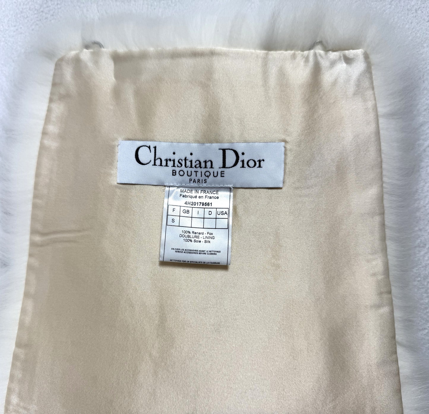 F/W 2004 Christian Dior by John Galliano Runway Winter White Fox Fur Shawl Wrap Shrug