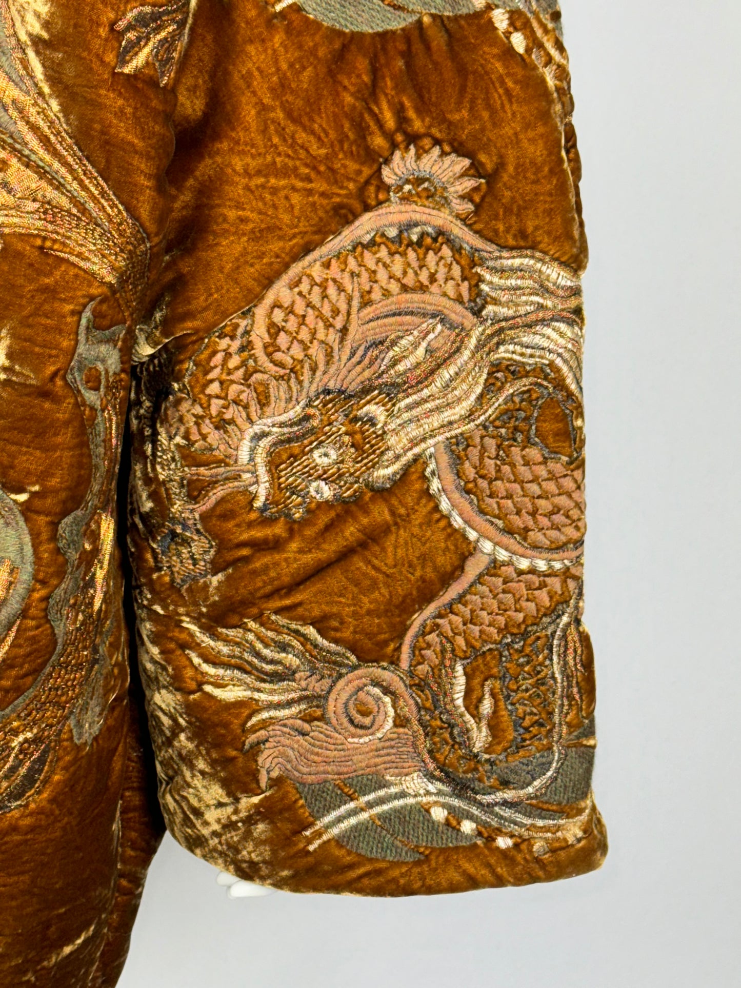 NWT 2004 Gianfranco Ferre Gold Velvet Dragon Chinoiserie Puffer Coat Jacket