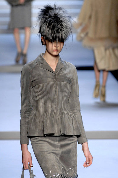 F/W 2007 Christian Dior by John Galliano Runway Flapper 20's Style Velvet Mohawk Fur Turban Hat
