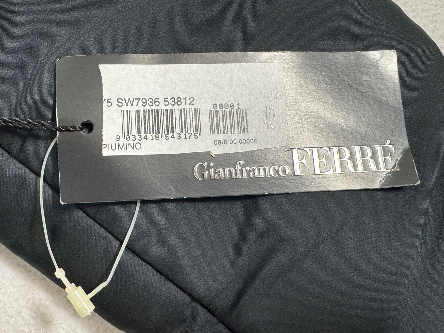 F/W 2007 Gianfranco Ferre NWT Black Wide Neck Off Shoulder Cropped Puffer Jacket Coat