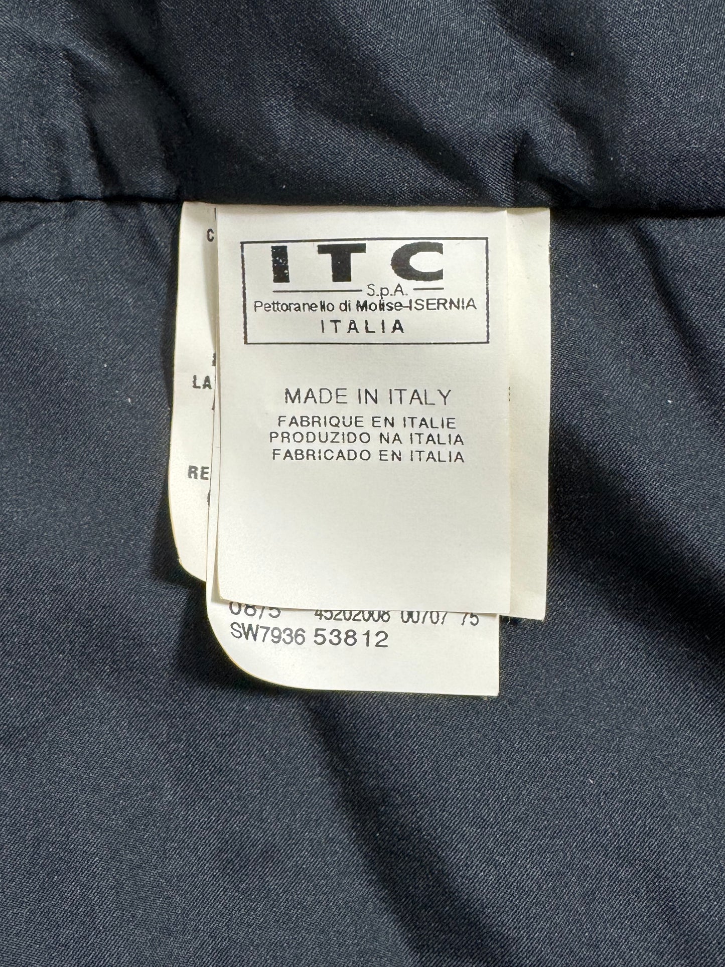 F/W 2007 Gianfranco Ferre NWT Black Wide Neck Off Shoulder Cropped Puffer Jacket Coat