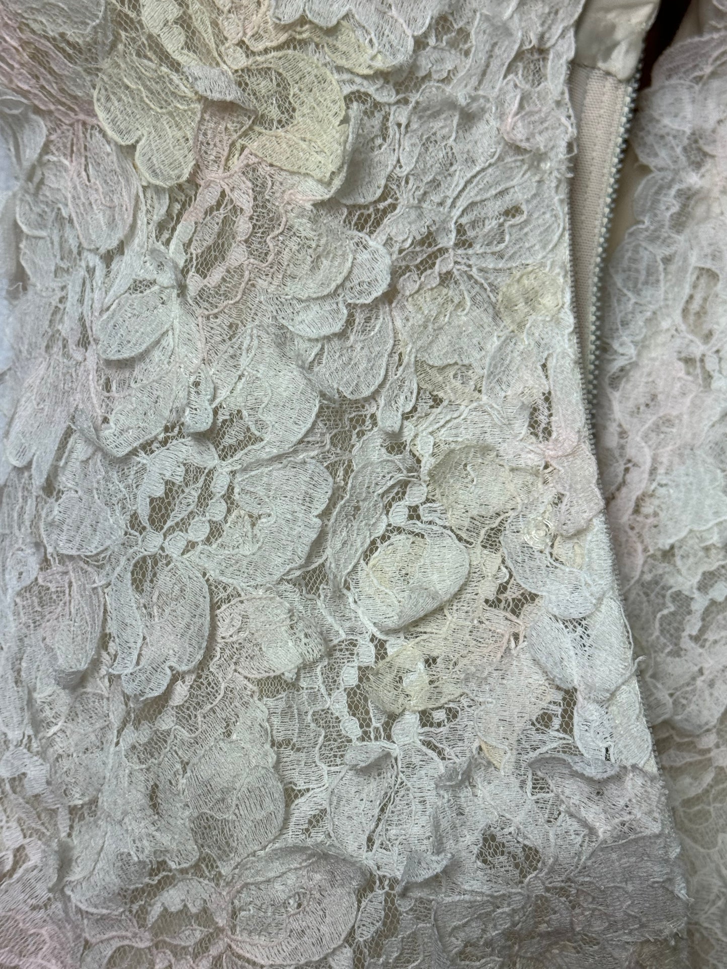S/S 2015 Christian Dior Haute Couture Chantilly Lace Petal Strapless 1950's Style Gown Dress w Train