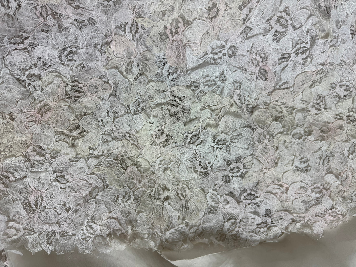 S/S 2015 Christian Dior Haute Couture Chantilly Lace Petal Strapless 1950's Style Gown Dress w Train