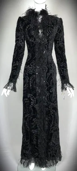 NWT F/W 2004 Oscar de la Renta Runway Black Goth Princess Lace & Feathers Maxi Coat Dress