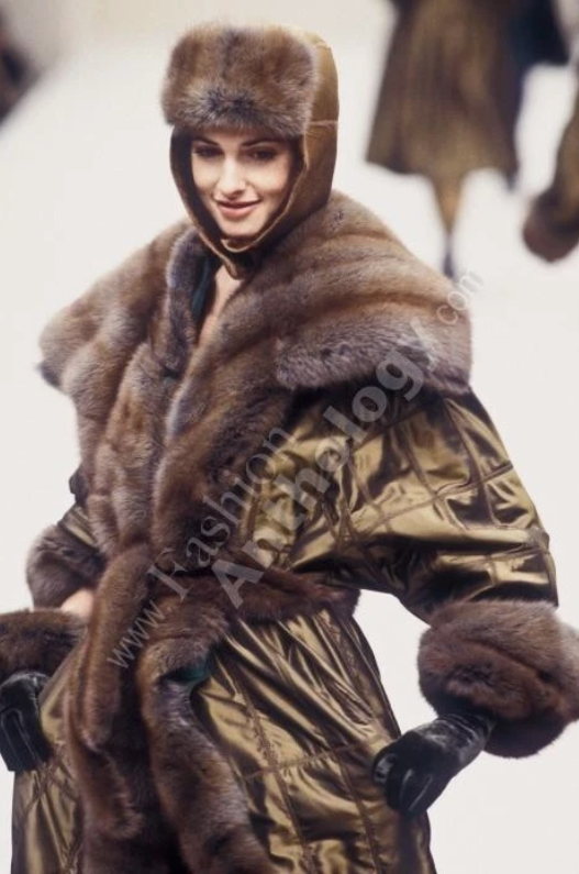 F/W 1995 Fendi x Karl Lagerfeld Runway Leather & Silk Reversible Fur Coat Jacket