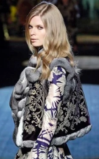 F/W 2006 Roberto Cavalli Runway Purple Velvet & Gold Chinchilla Fur Vest Jacket