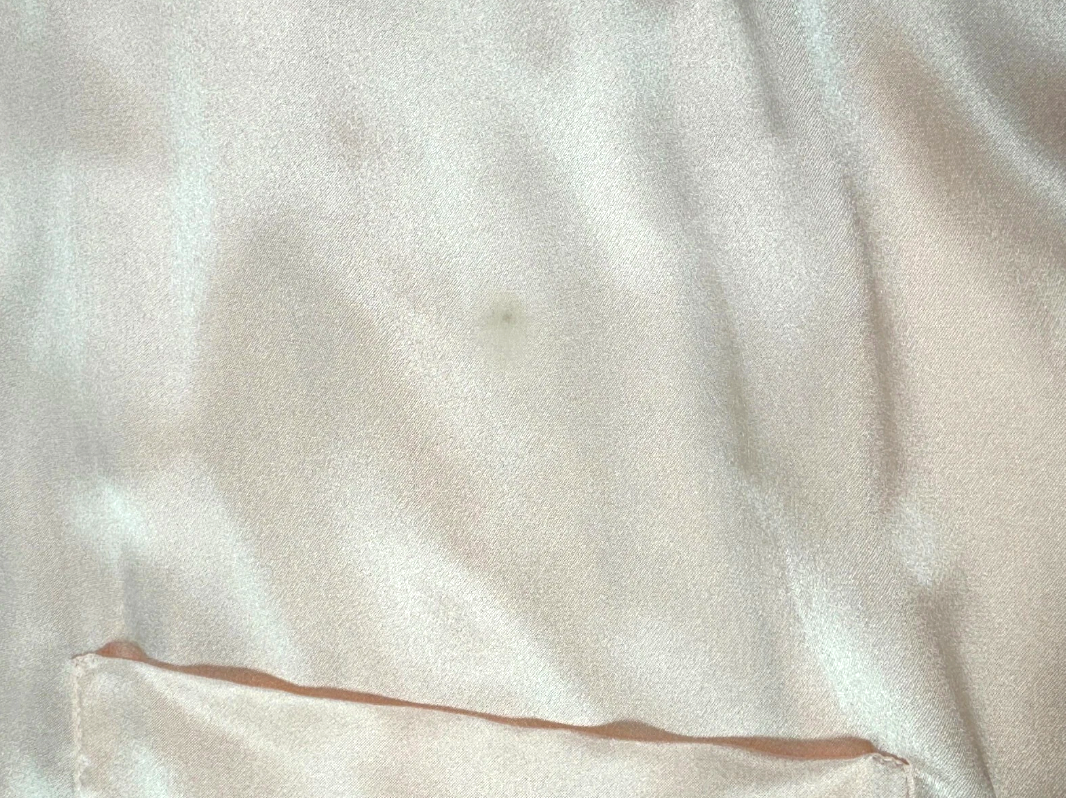 Vintage 1990's Dolce & Gabbana 1940's Pin-Up Style Pastel Pink Silk Satin Robe Jacket